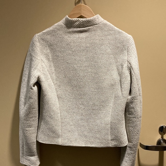 Only cropped open jacket - Picture 4 of 6